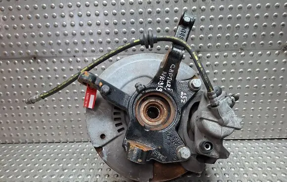 Renault Captur II Front wheel hub spindle knuckle S25071919