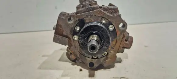 KIA Ceed Fuel injection high pressure pump 0445010124
