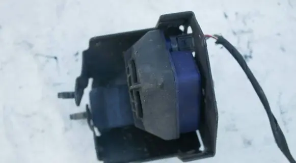Mercedes-Benz E W212 Alarm system siren A2045456740