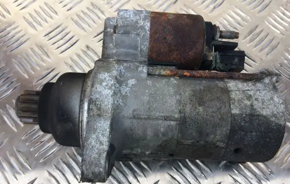 Volkswagen PASSAT B6 Starter motor 02M911023N