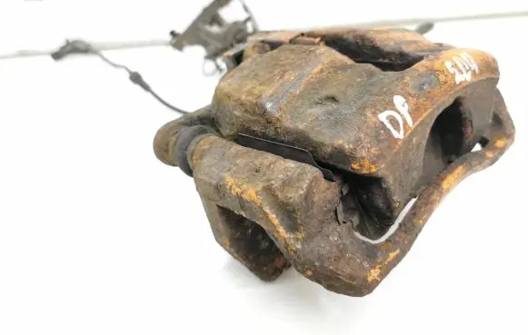 Mercedes-Benz B W245 Front brake caliper