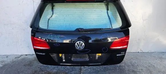 Volkswagen PASSAT B7 Tailgate/trunk/boot lid 