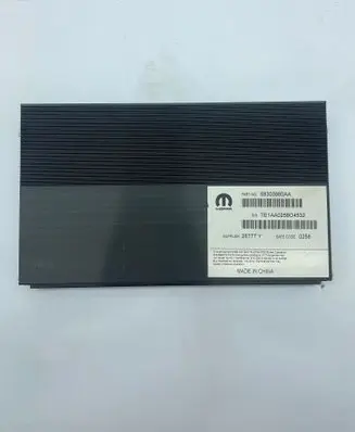 Dodge Durango Sound amplifier 68303980AA 26777 TE1AA02580A532