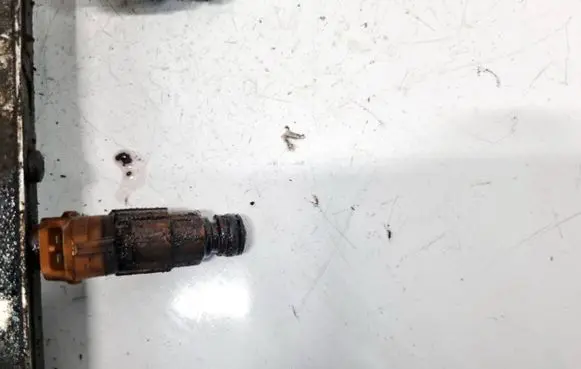 Volvo XC90 Fuel injector 0280155831 9186340