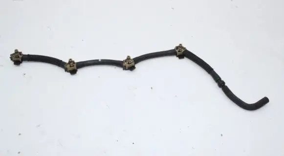 Volkswagen PASSAT B8 Fuel return line/hose 