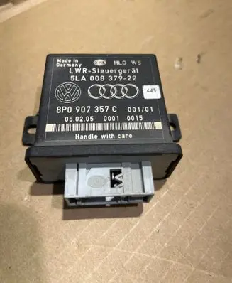 Audi A6 S6 C6 4F Light module LCM 5LA00837922 8P0907357C