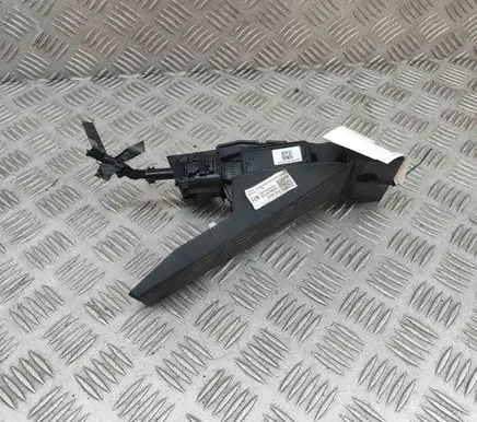 KIA Sportage Accelerator throttle pedal 32700N7100