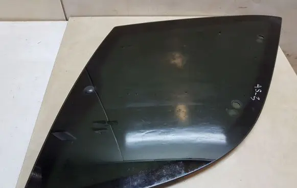 Mercedes-Benz ML W163 Rear side window