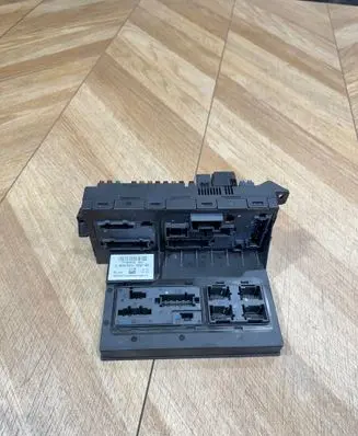 Mercedes-Benz E W211 Fuse module 2115454101