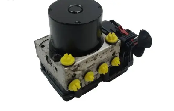 Skoda Fabia Mk2 (5J) ABS Pump 0265232276