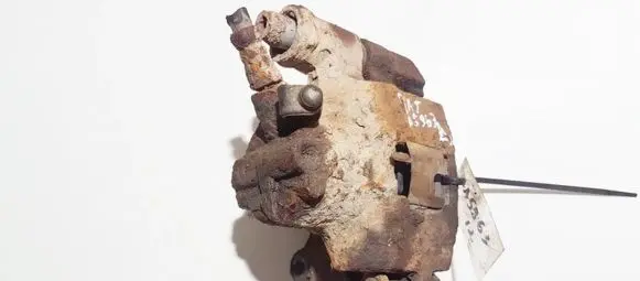 Front brake caliper