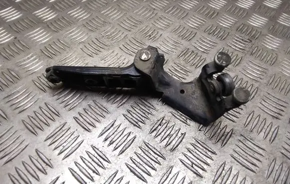 Volkswagen Transporter - Caravelle T5 Sliding door middle roller runner 7H0843335D