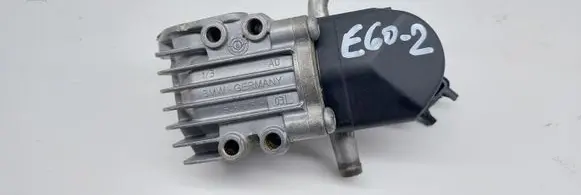 BMW 5 E60 E61 EGR valve 7548415 41362038