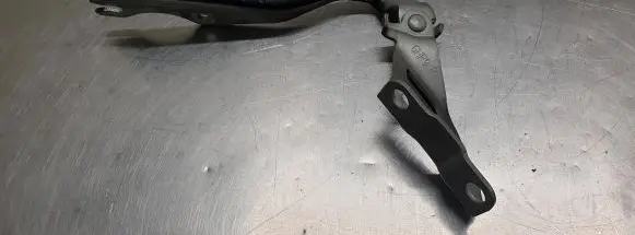 Mazda 6 Engine bonnet/hood hinges GHP9R
