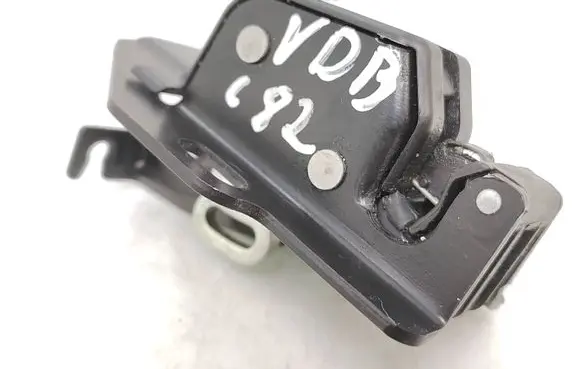 Loading door lock