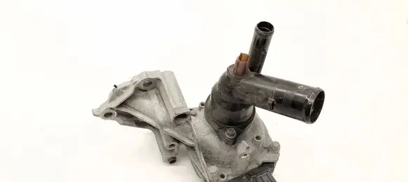 Toyota RAV 4 (XA50) Water pump 0810105880101