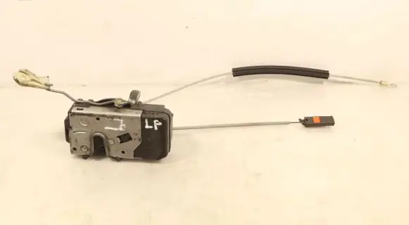 Opel Meriva A Front door lock 13154791