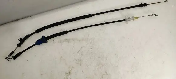 Volkswagen PASSAT CC Front door cable line 3C8837085 3C8837017