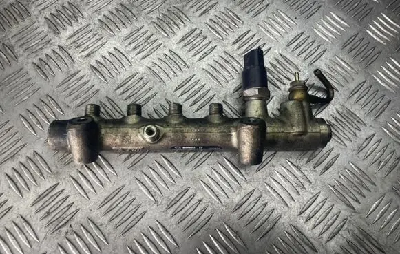 Opel Astra H Fuel main line pipe 0445214049