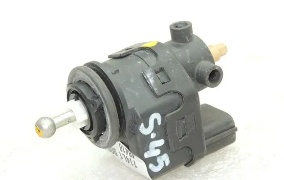 Suzuki Swift I Headlight level adjustment motor 3512062J01 3532062J01
