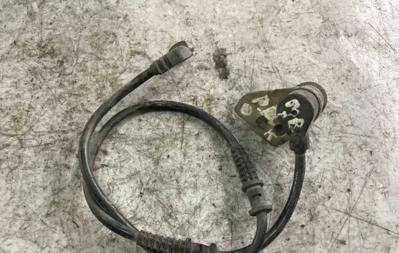 Mercedes-Benz E W210 ABS brake wheel speed sensor A2105409008
