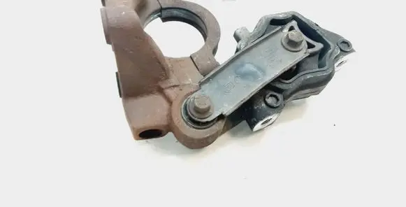 Volvo S80 Engine mount bracket 6G926P082AB 6G9N3K305DA