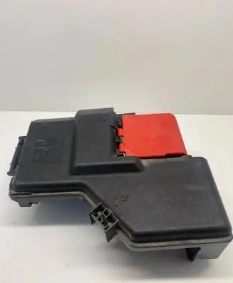 Chevrolet Traverse II Battery relay fuse 84516213