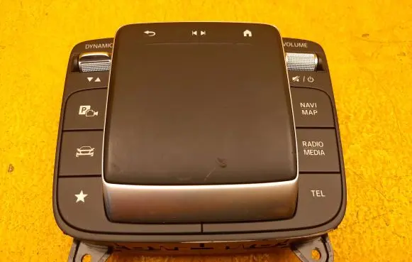 Mercedes-Benz GLE W167 Head unit multimedia control A1679009532