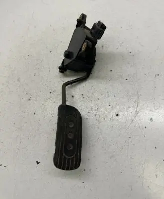 Nissan Note (E11) Accelerator throttle pedal 18002AX700