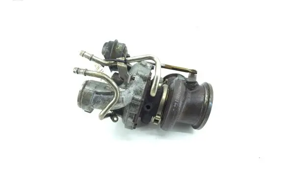 BMW 6 F06 Gran coupe Turbo 7605794 8216132 80411401