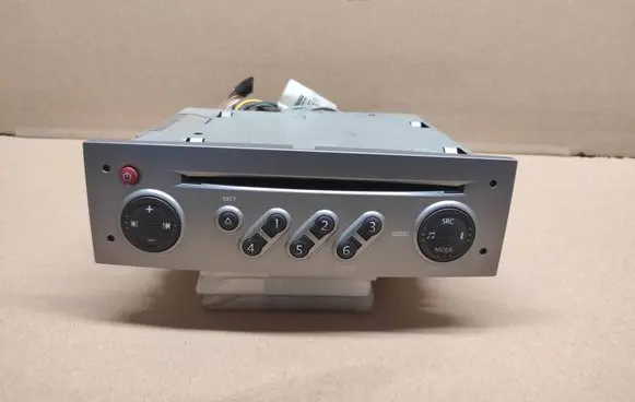 Renault Scenic II - Grand scenic II Radio/CD/DVD/GPS head unit 8200562686
