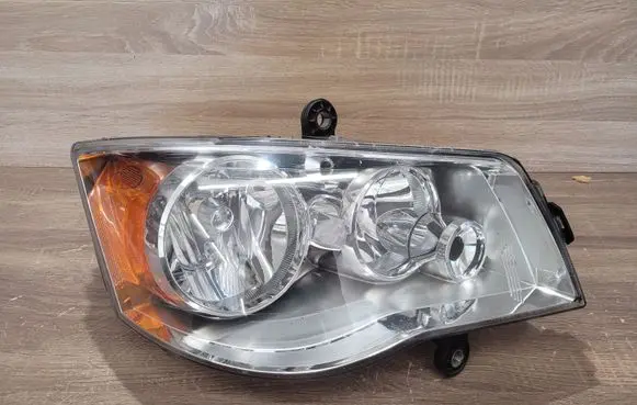 Chrysler Town & Country V Headlight/headlamp 05113336AG 51128C 020718