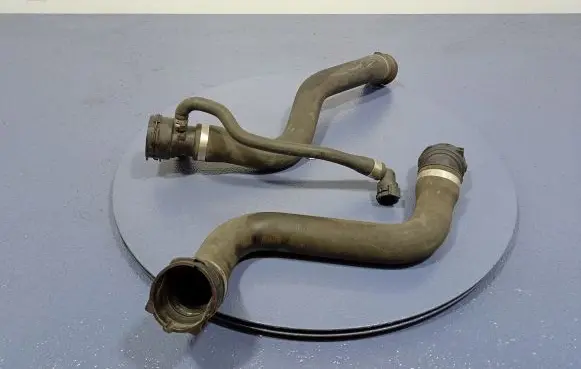 BMW X1 E84 Engine coolant pipe/hose 7797257
