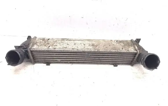 BMW 1 E81 E87 Intercooler radiator 3213329 3093796