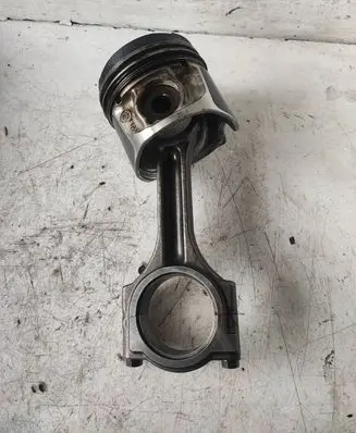 Renault Trafic II (X83) Piston with connecting rod