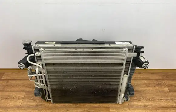 Ram 1500 Radiator set 68268592AD