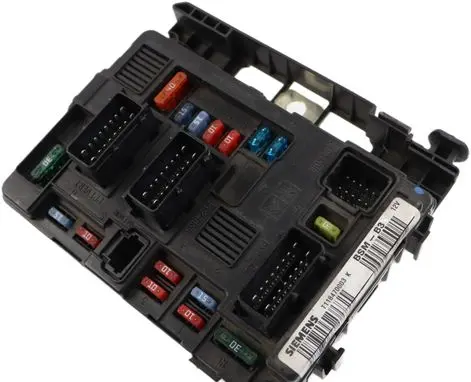 Citroen C3 Fuse module 9650618480 T118470003K