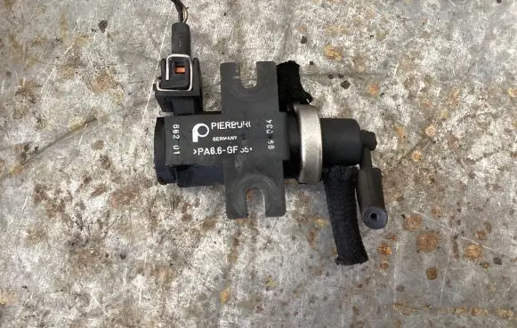 Seat Alhambra (Mk1) Turbo solenoid valve PA66GF35