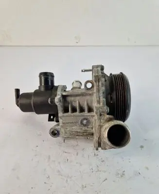 Mercedes-Benz GLA W156 X156 Water pump A6512004300