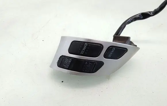 Honda Accord Steering wheel buttons/switches 2683T
