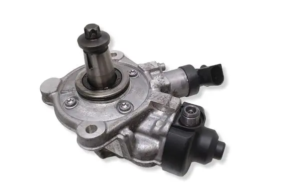 BMW X1 E84 Fuel injection high pressure pump 7810696 0445010517 0928400798