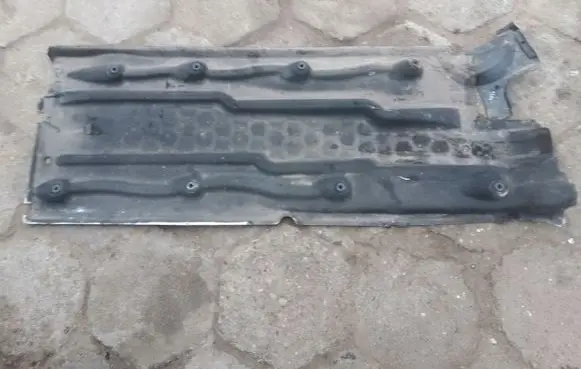 Volkswagen PASSAT CC Side bottom protection 3C0825271