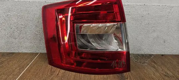 Skoda Octavia Mk3 (5E) Rear/tail lights 5E9945096 5E9945112