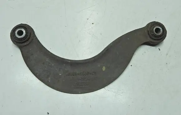 Rear control arm