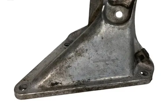 BMW 5 E60 E61 Engine mounting bracket 6761149 22116761149