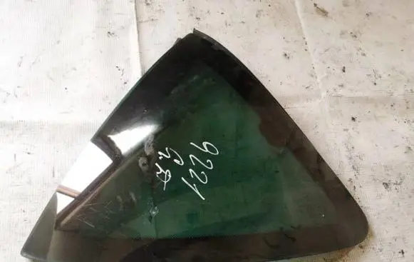 Peugeot 407 Rear side window as3