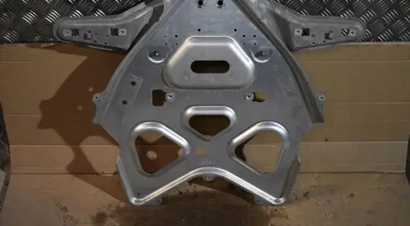 Porsche 718 Cayman 982 982c Engine splash shield/under tray