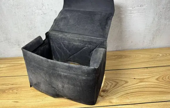 Volkswagen Golf VI Battery box tray 