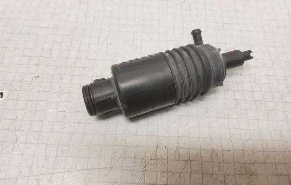 Audi A4 S4 B5 8D Windscreen/windshield washer pump 4A0955651
