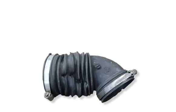 BMW 1 E81 E87 Air intake hose/pipe 4607127939 13717527688
